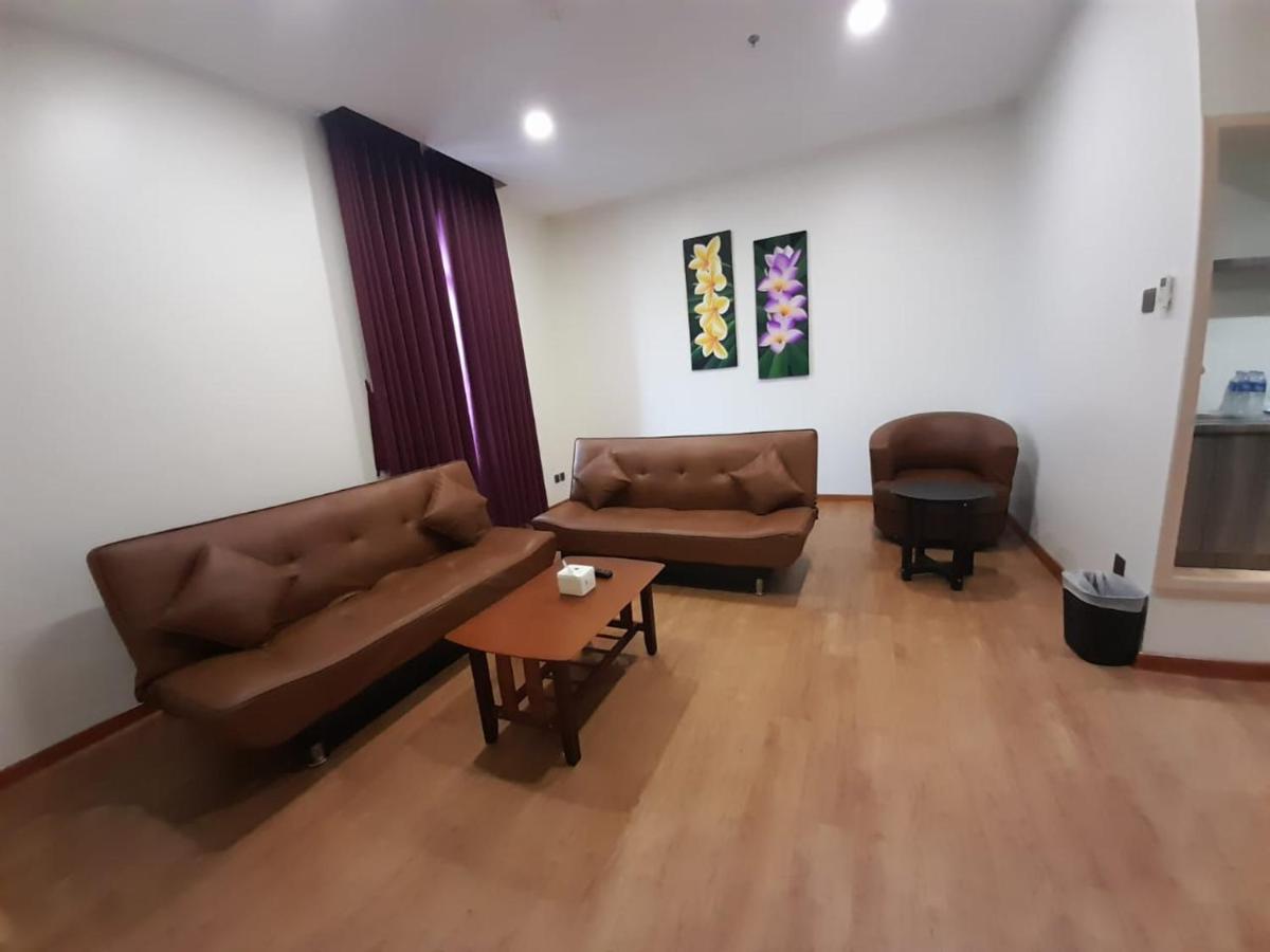 Blitz Hotel Batam Centre Luaran gambar
