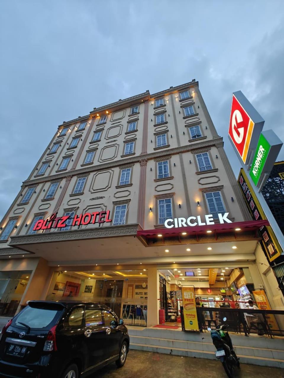 Blitz Hotel Batam Centre Luaran gambar